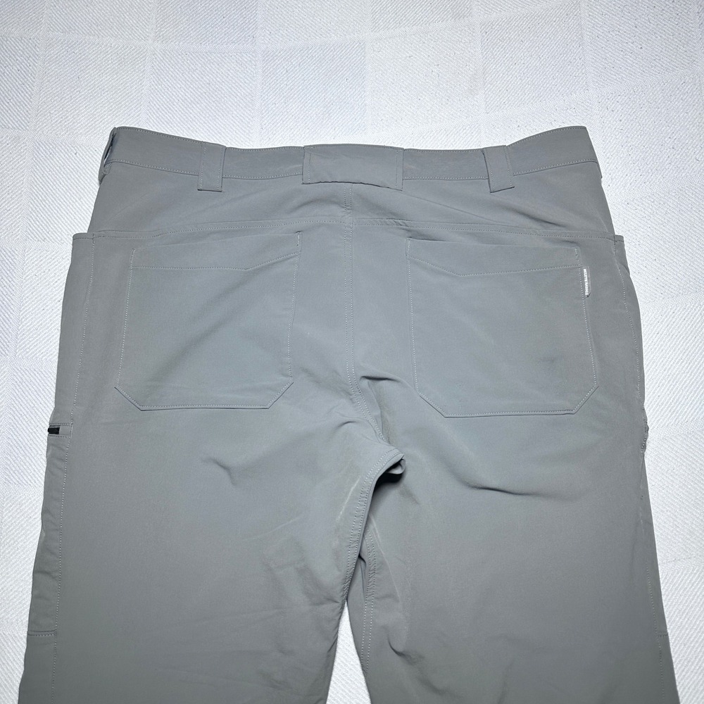 Duluth Trading Flexpedition Pants Men 42x32 Relaxed Fit Cargo Stretch Nylon Gray - Picture 6 of 13